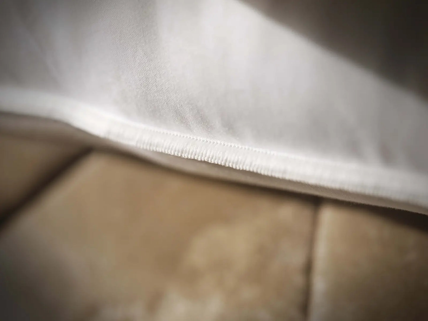 Détail oreiller moelleux Duvet Canard Royal 70%